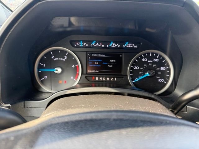 Used 2017 Silver Ford XLT image 17