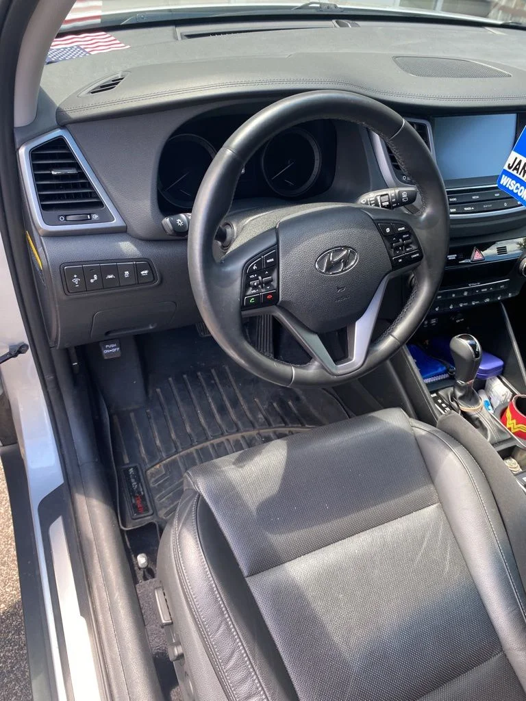 Used 2018 Molten Silver Hyundai Limited image 8