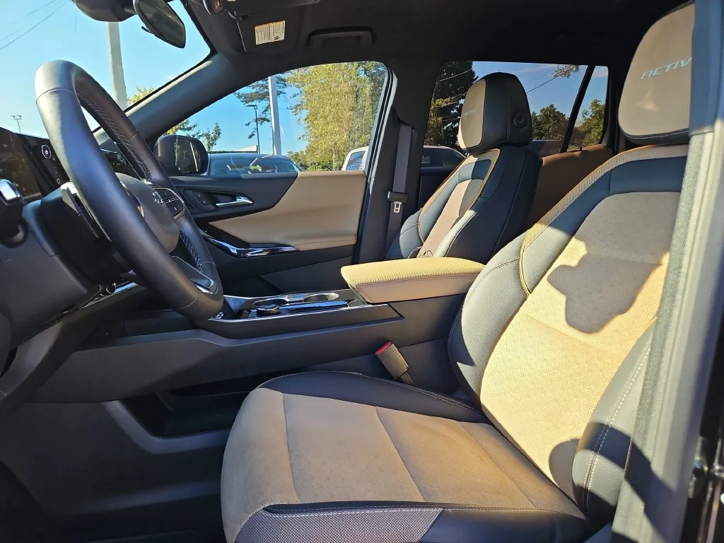 Used 2025 Mosaic Black Metallic Chevrolet ACTIV image 21