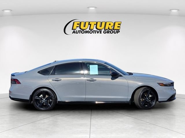 Used 2025 White Honda Sport-L image 3