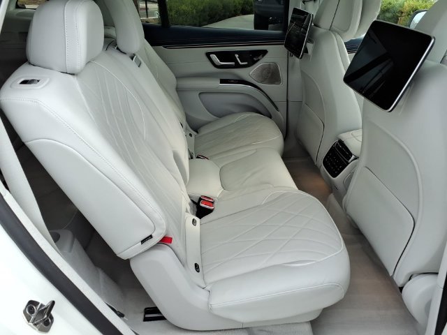 Certified Used 2023 White Mercedes-Benz 580 image 21