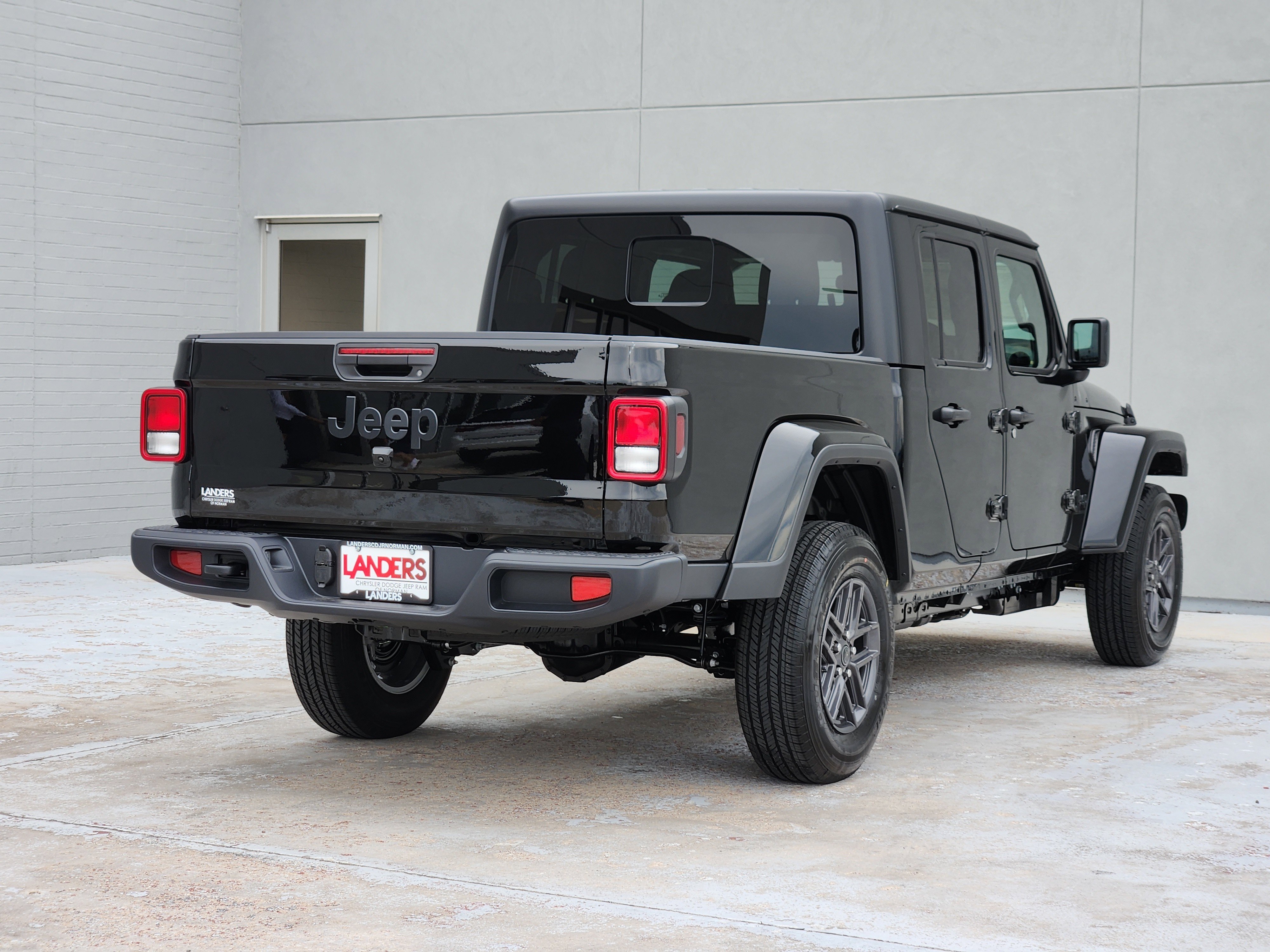 New 2026 Black Clear-Coat Exterior Paint Jeep Sport S image 4