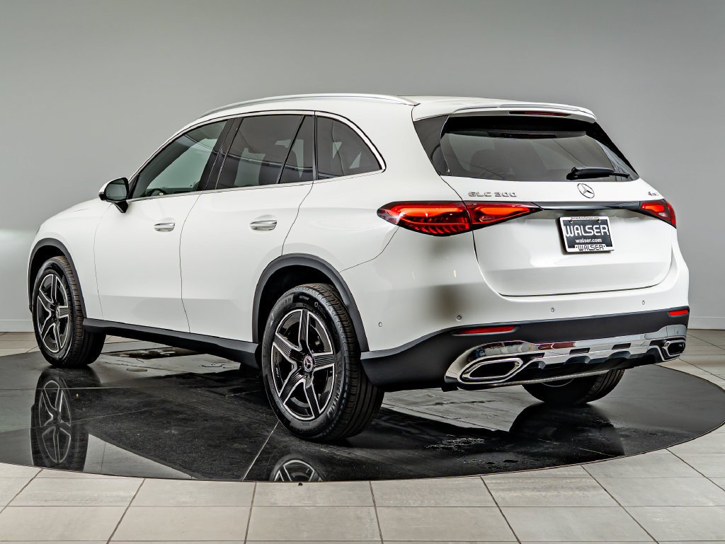 Used 2026 Polar White Mercedes-Benz GLC 300 image 7