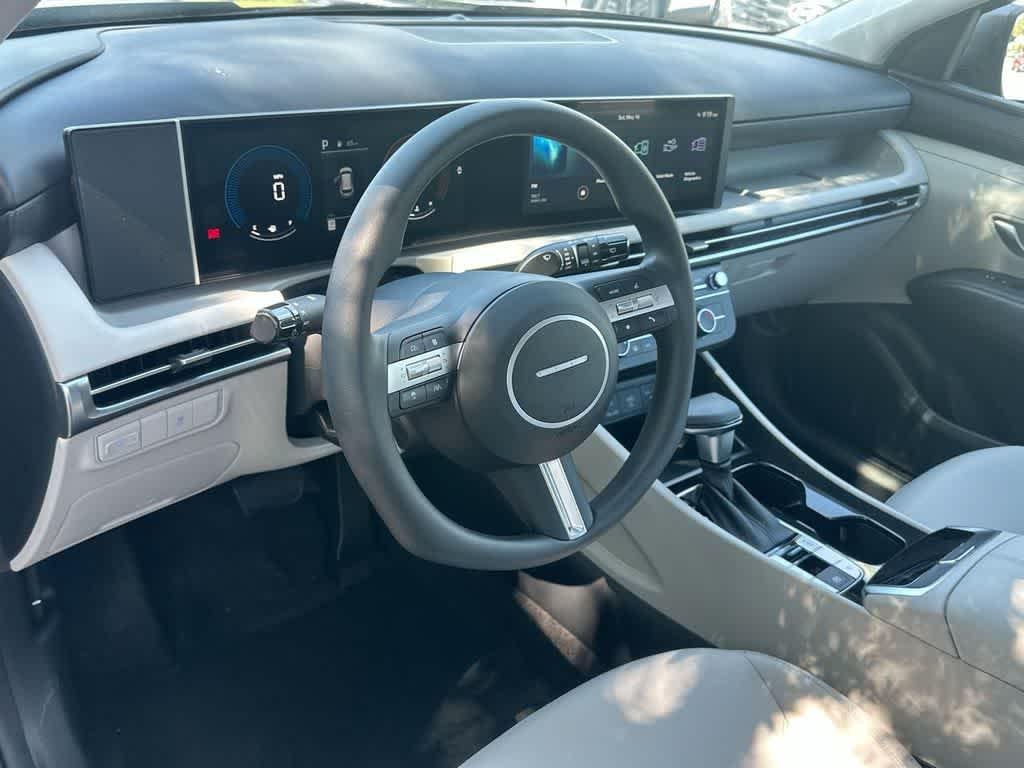 New 2026 Phantom Black Hyundai SE FWD image 13