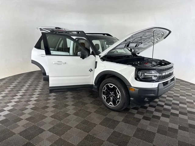 Used 2025 White Ford Outer Banks image 13