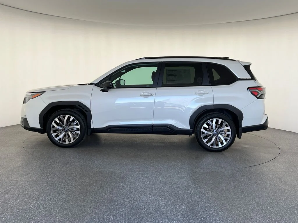 New 2026 CRYSTAL WHITE PEARL Subaru Touring image 8