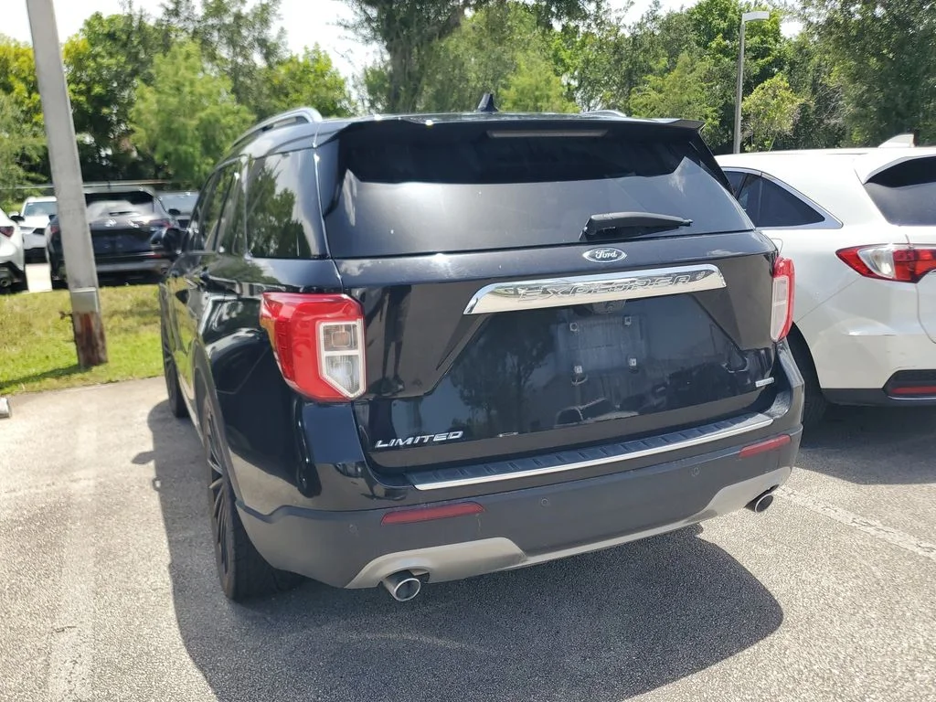 Used 2020 Black Ford Limited image 6