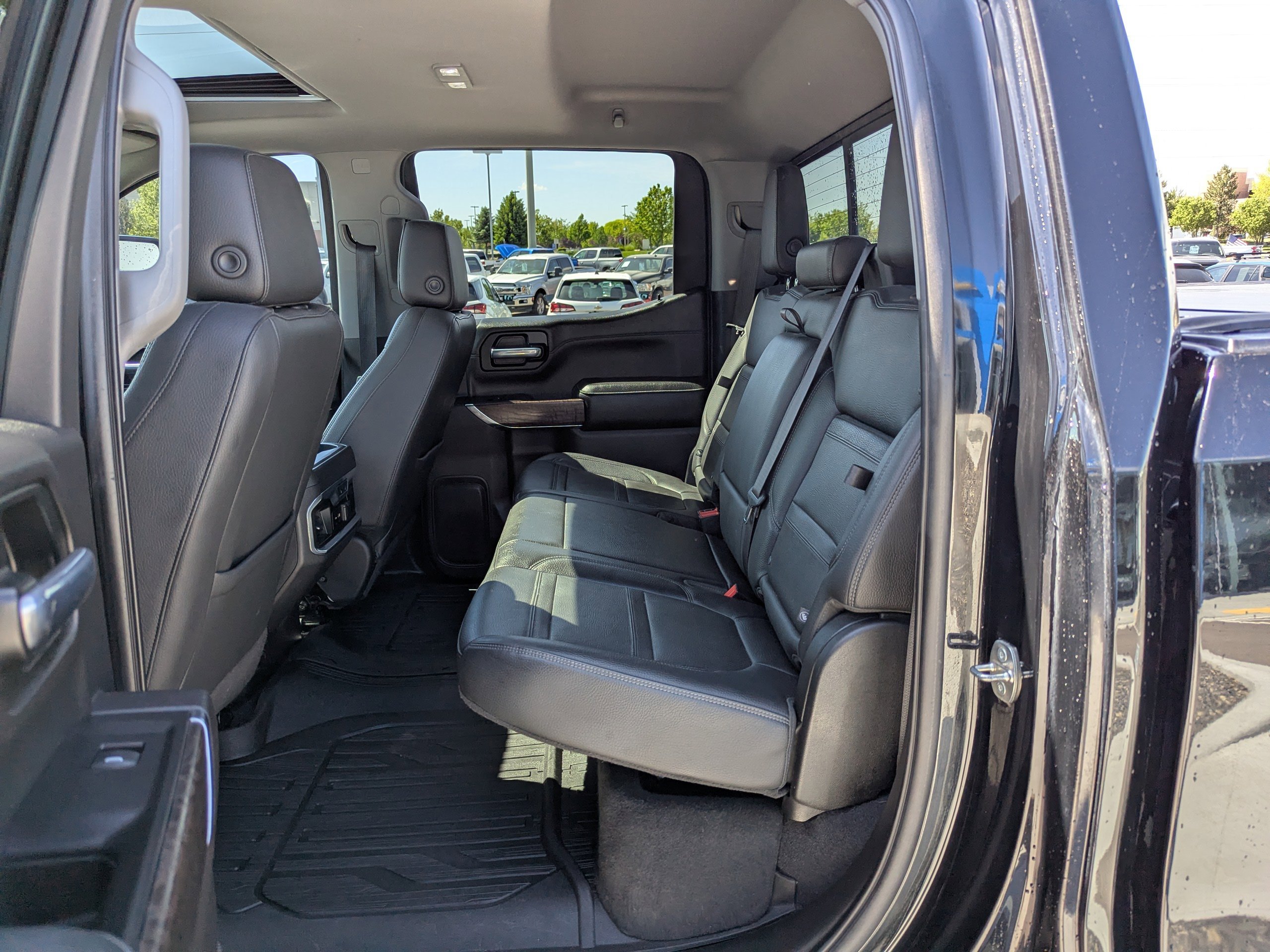 Used 2021 Black GMC Denali image 35