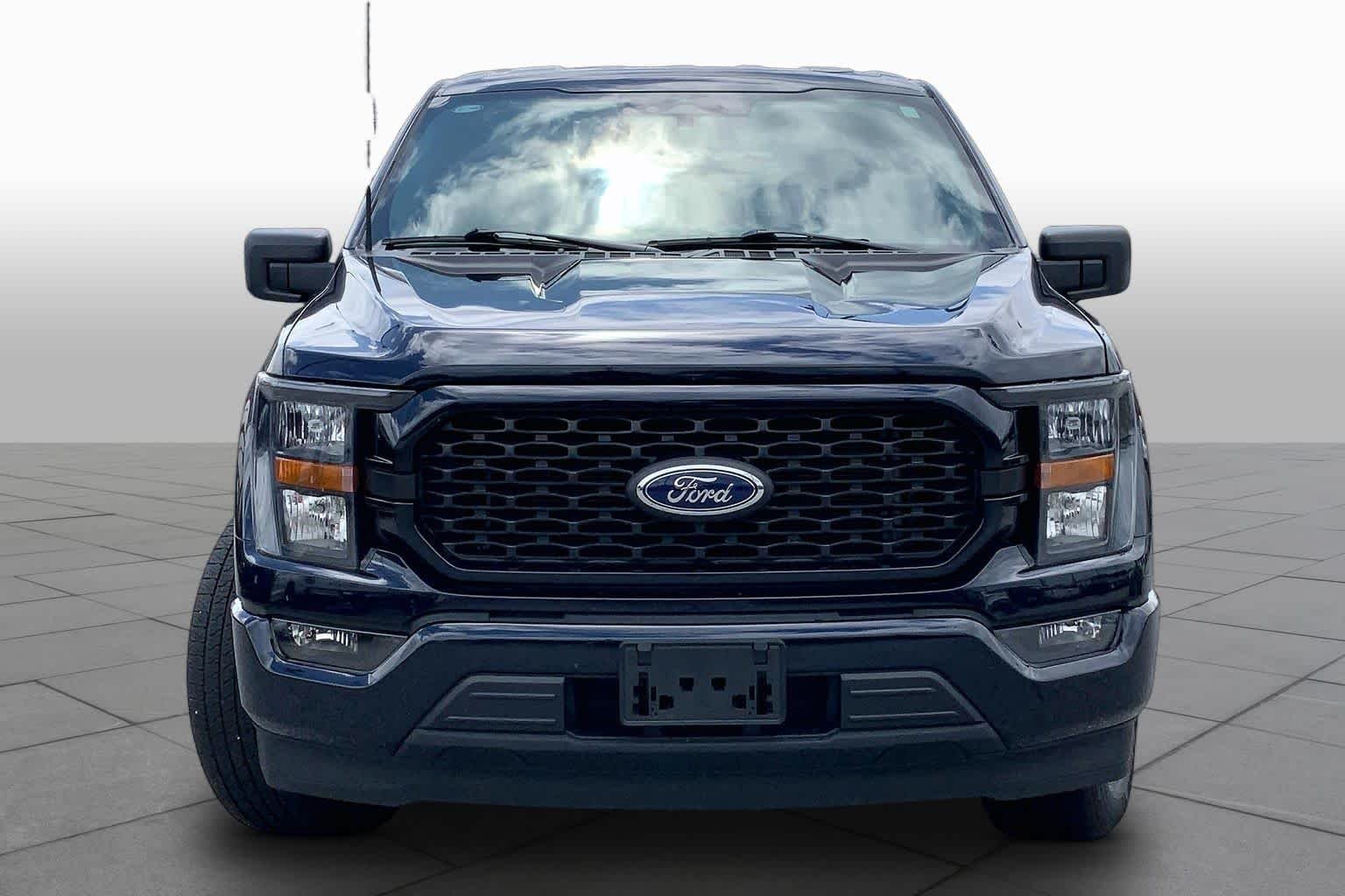 Used 2023 Antimatter Blue Metallic Ford XL image 4