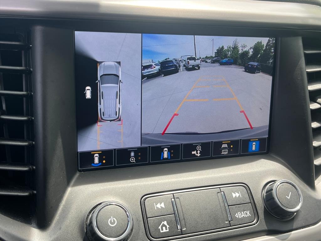 Used 2023 Sterling Metallic GMC AT4 image 13