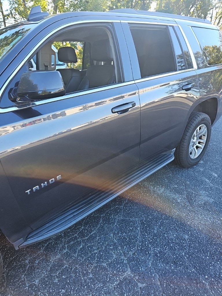 Used 2018 Gray Chevrolet LT image 3