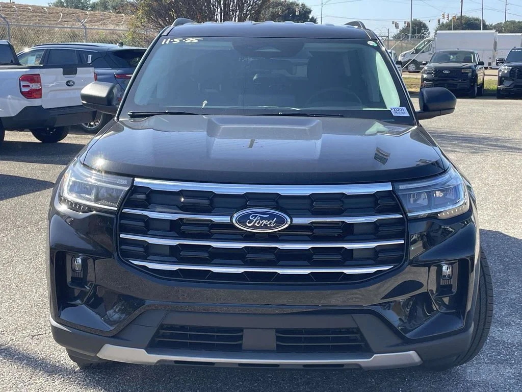 New 2026 Black Ford Active image 8