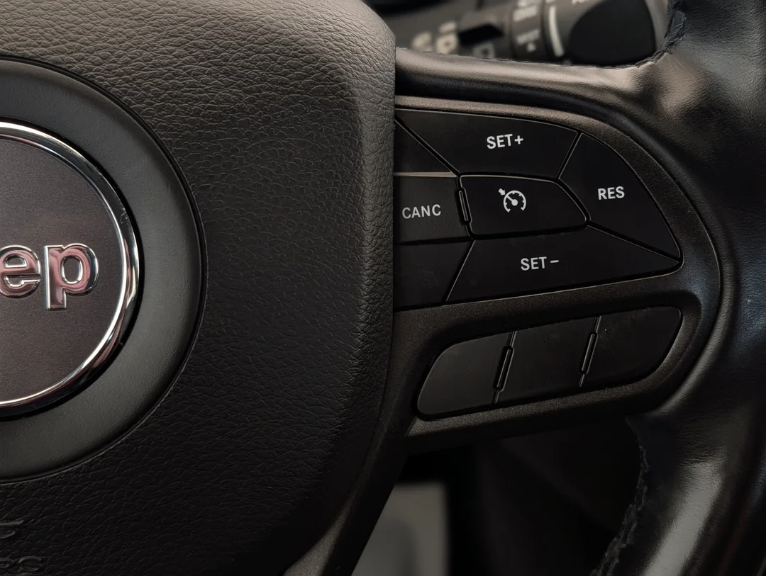 Certified Used 2020 Grey Jeep Trailhawk Elite - - 4x4 - Nappa Leather - Command View Sunroof - SafetyTec Grp & More! image 18