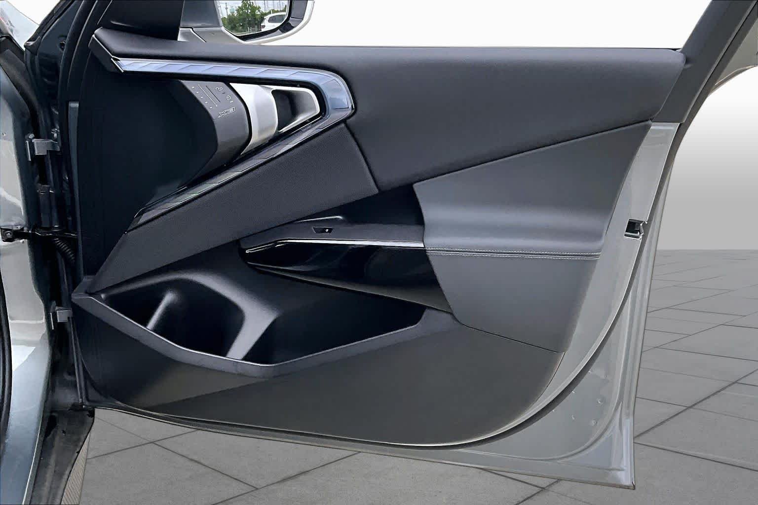 Used 2026 Skyscraper Grey Metallic BMW 30 xDrive image 26
