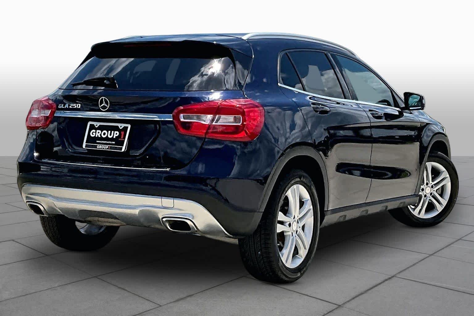 Used 2017 Lunar Blue Metallic Mercedes-Benz GLA 250 image 12
