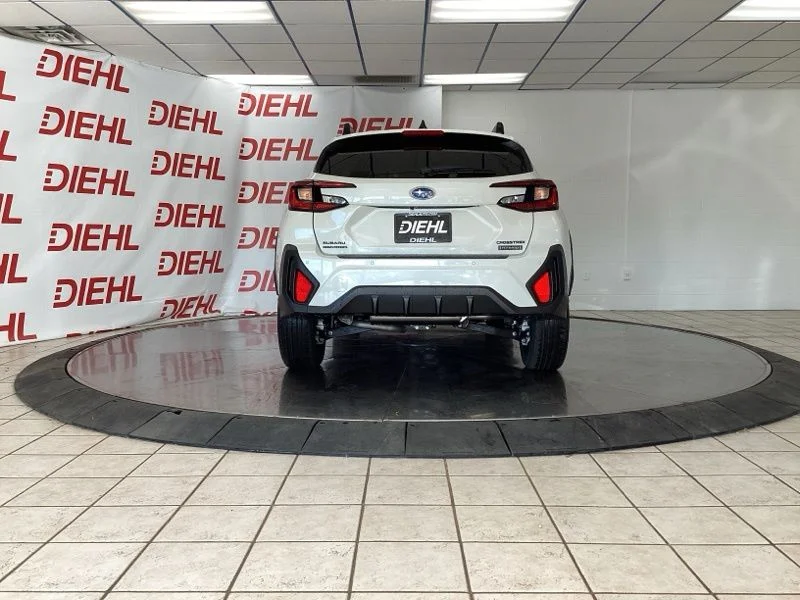 New 2026 CRYSTAL WHITE PEARL Subaru Limited Hybrid image 9