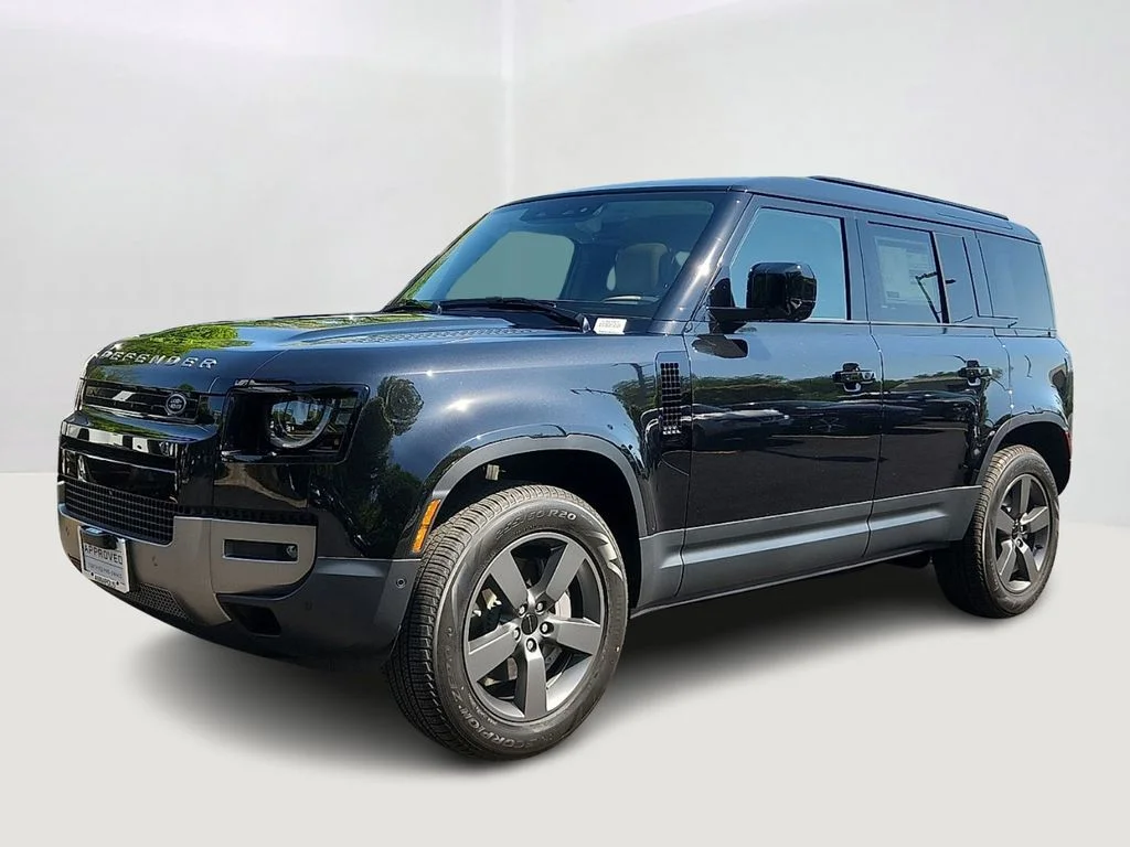 2026 Land Rover Defender 110 S P300's photo