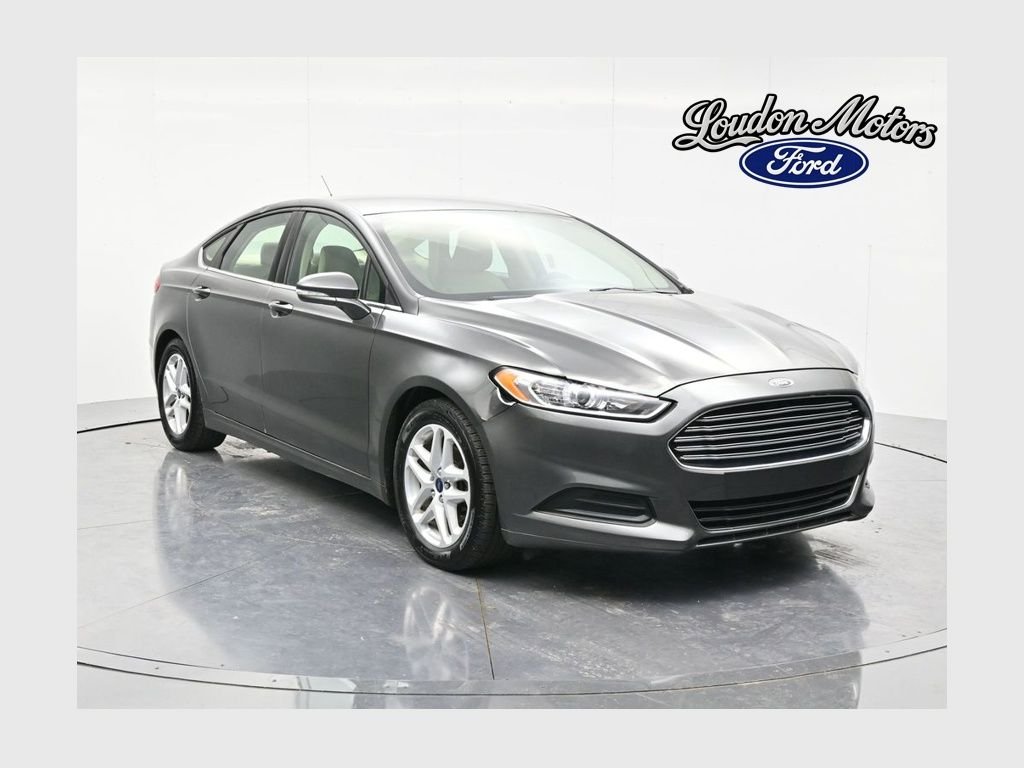 2016 Ford Fusion SE FWD's photo