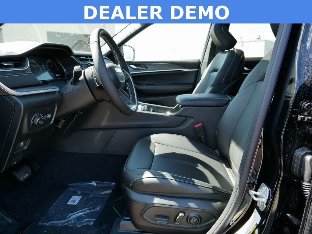 2025 Jeep Grand Cherokee Limited - Photo 6