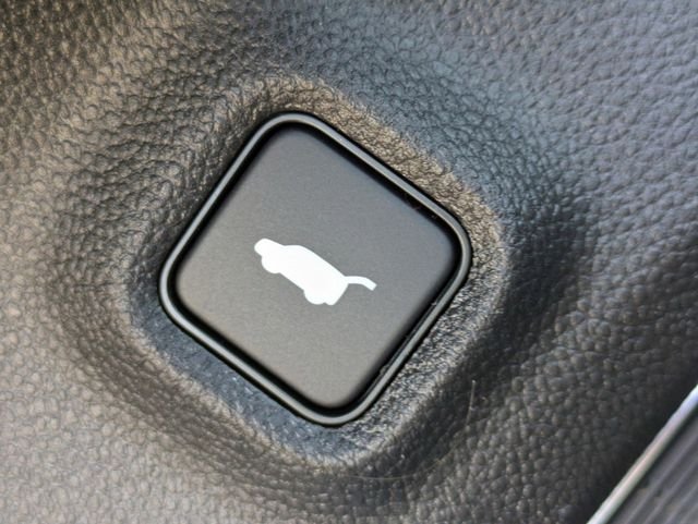 New 2026 Platinum White Pearl Acura Technology Package image 33