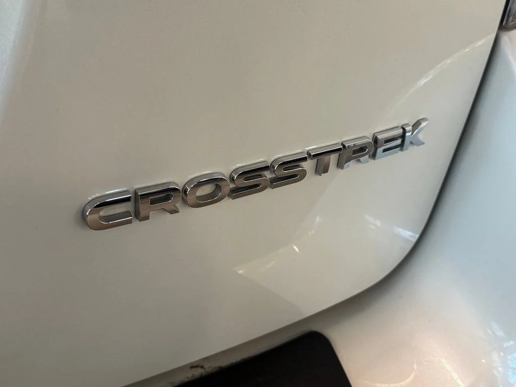 Used 2019 White Subaru 2.0i Limited image 23