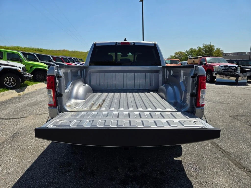 Used 2023 Silver Ram Big Horn/Lone Star image 30