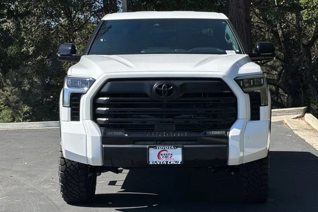 2026 Toyota Tundra Limited - Photo 9