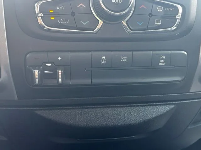 Used 2022 White Ram SLT image 15