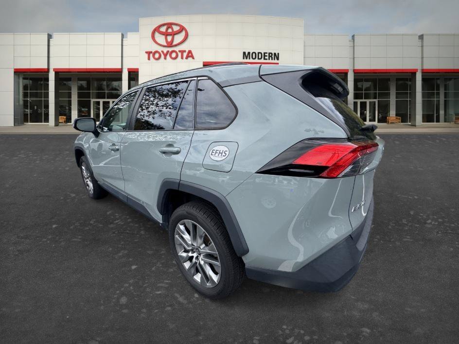 Certified Used 2022 Lunar Toyota XLE Premium image 23