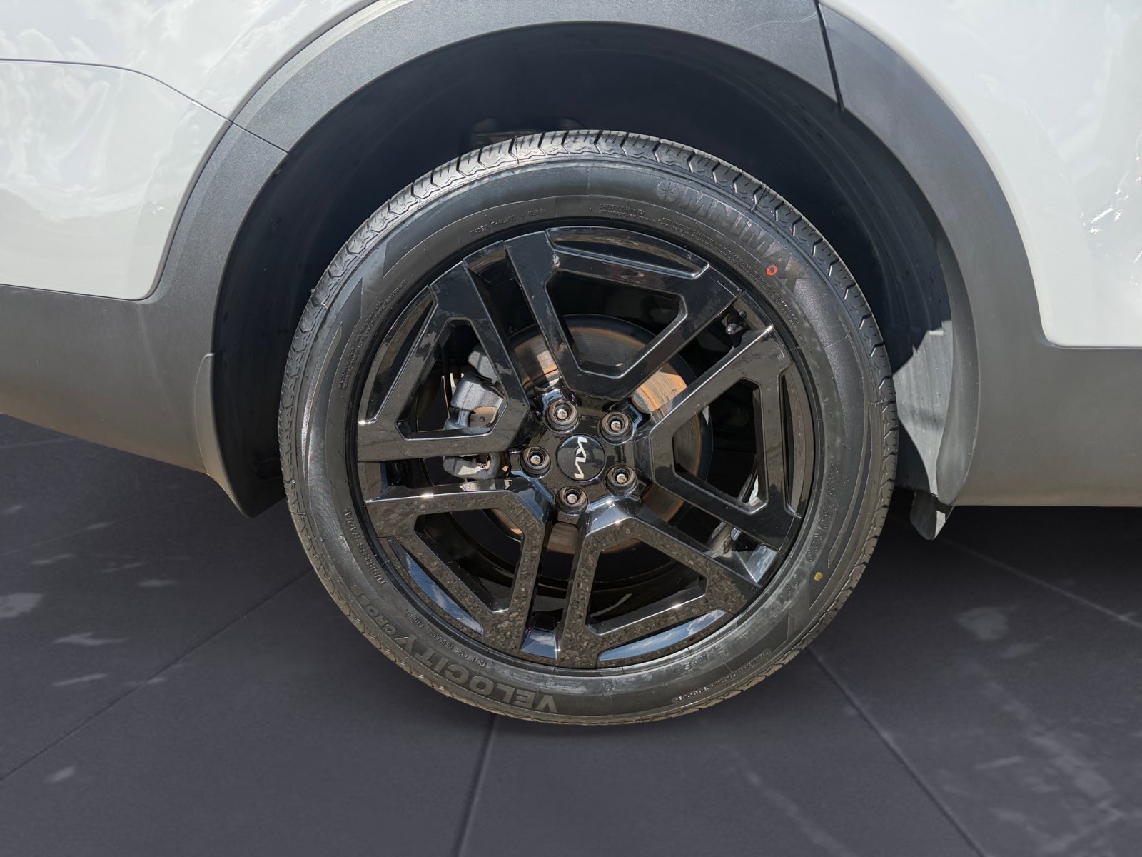 Used 2024 Wolf Gray Kia SX Prestige X-Line image 46
