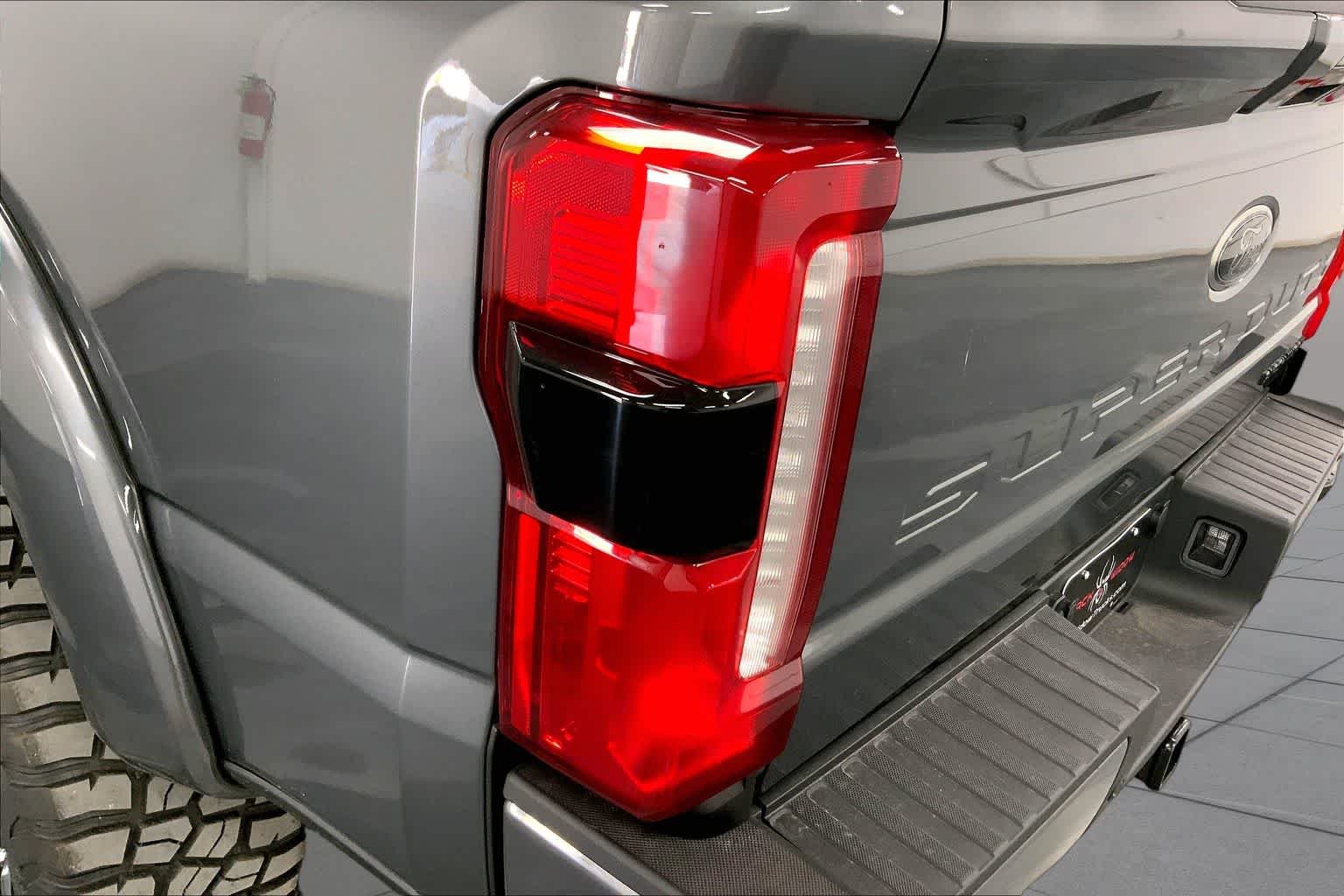 New 2026 Carbonized Gray Metallic Ford F-250® Lariat® image 14