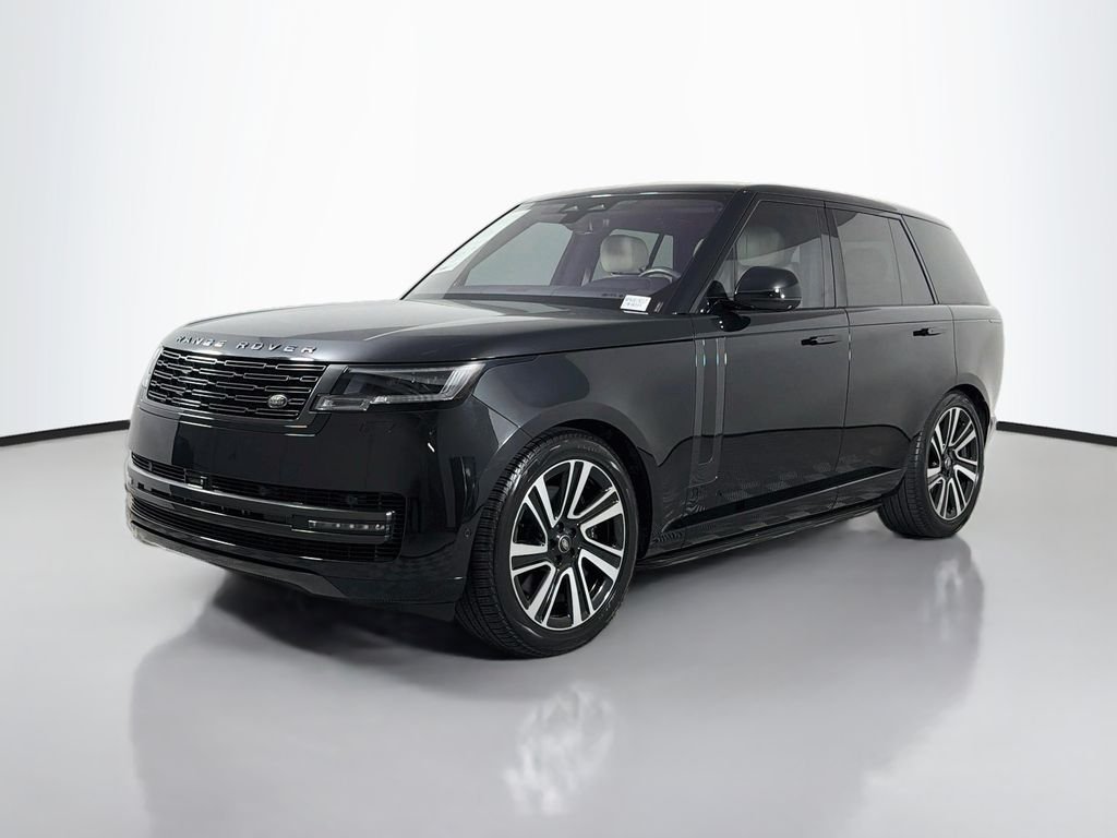 Certified Used 2023 Black Land Rover SE image 1