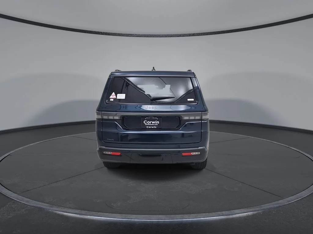New 2026 Fathom Blue Pearl-Coat Exterior Paint (Late Availability) Jeep Limited Reserve image 13
