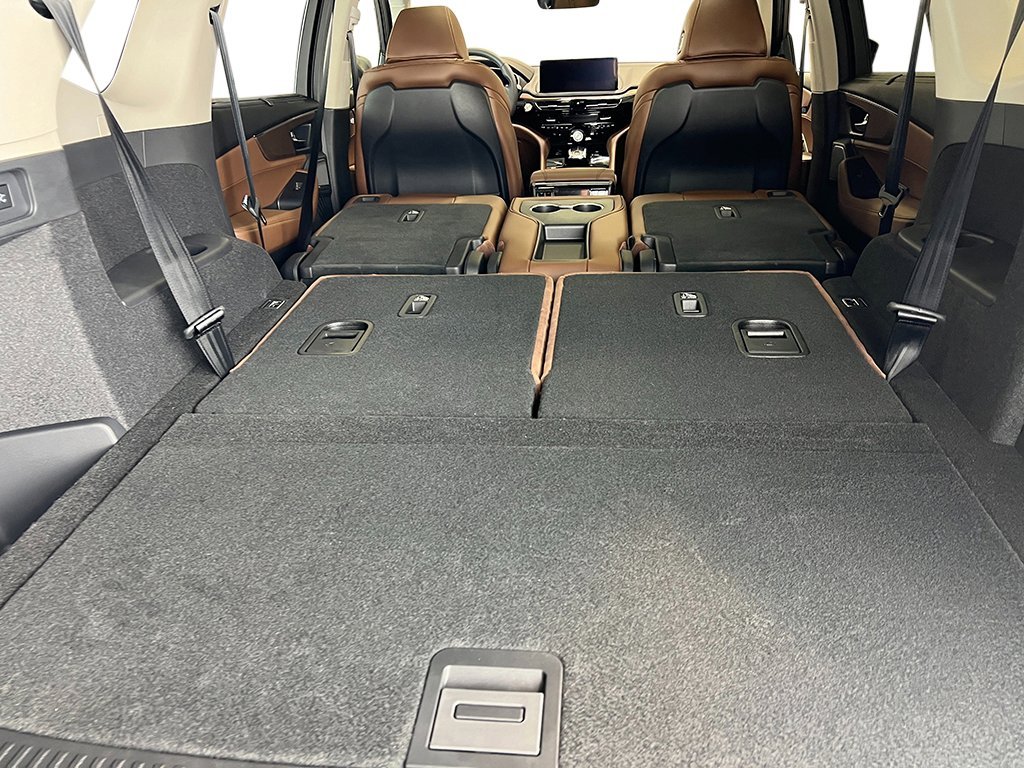 New 2026 Liquid Carbon Metallic Acura w/Technology Package image 36