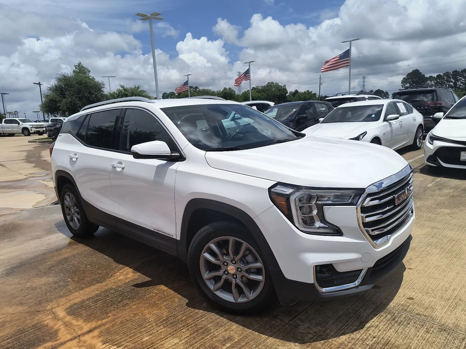2024 GMC Terrain SLT AWD's photo