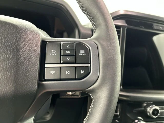 Used 2026  Ford Lariat image 12