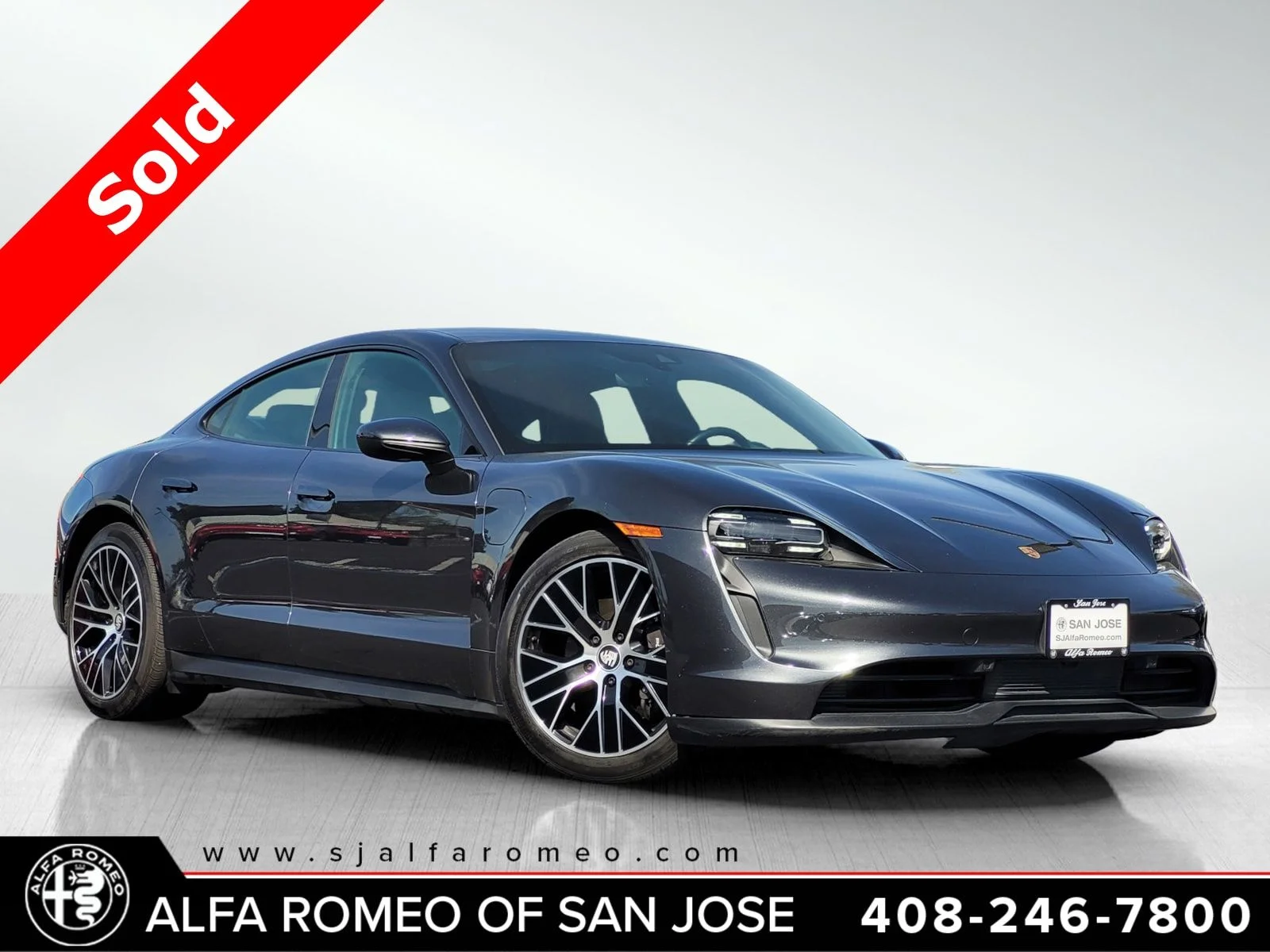 2021 Porsche Taycan -'s photo