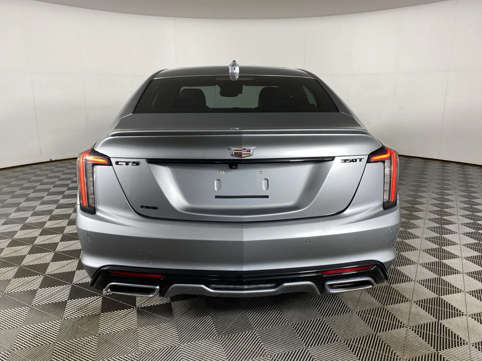 Used 2025 Argent Silver Metallic Cadillac Sport image 9