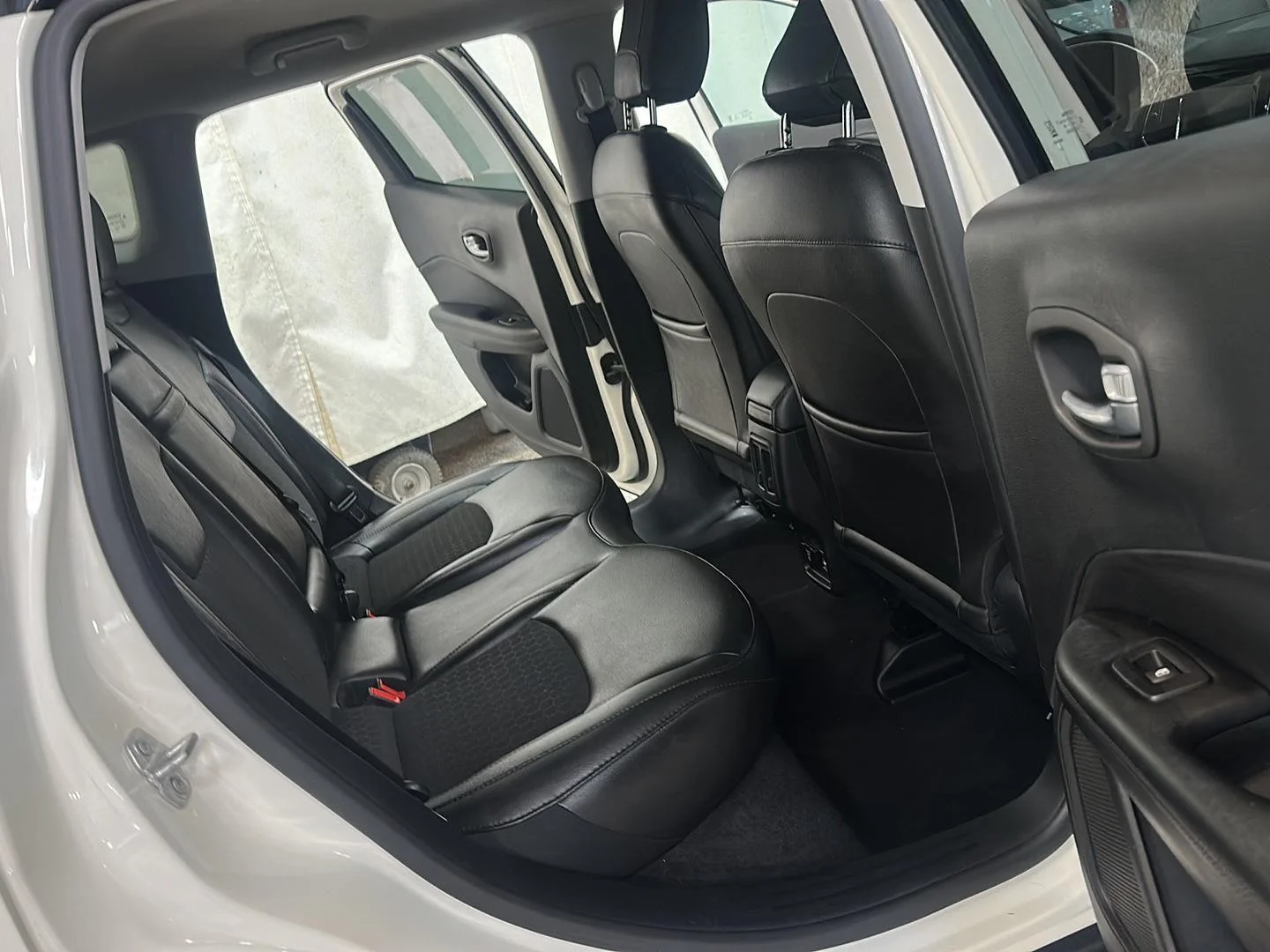 Used 2019 White Clearcoat Jeep Altitude image 30