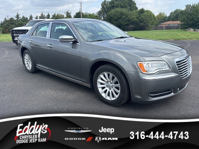 2012 Chrysler 300's photo