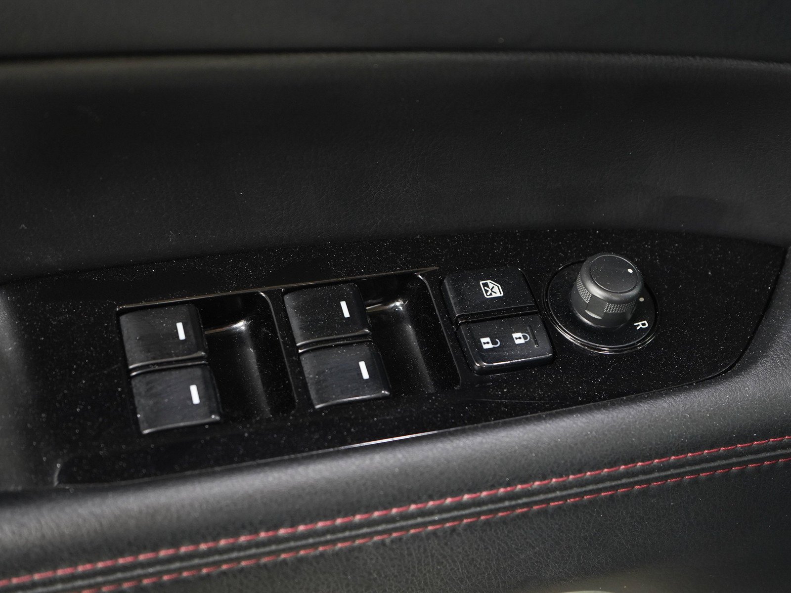 Used 2022 Polymetal Gray Mazda 2.5 S Carbon Edition image 22