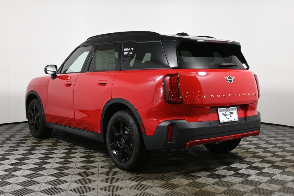 Used 2026 Red MINI  image 5