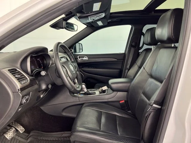 Used 2018 Bright White Clearcoat Jeep High Altitude image 12