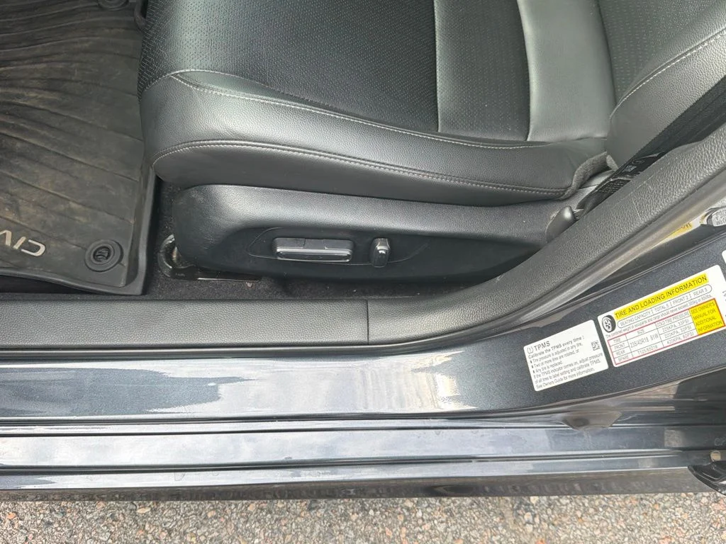 Used 2024 Gray Honda Touring image 13