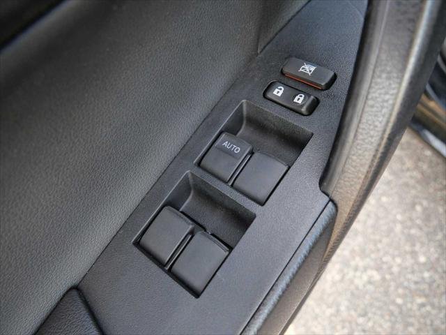Certified Used 2016 BLACK SAND PEARL Toyota  image 19