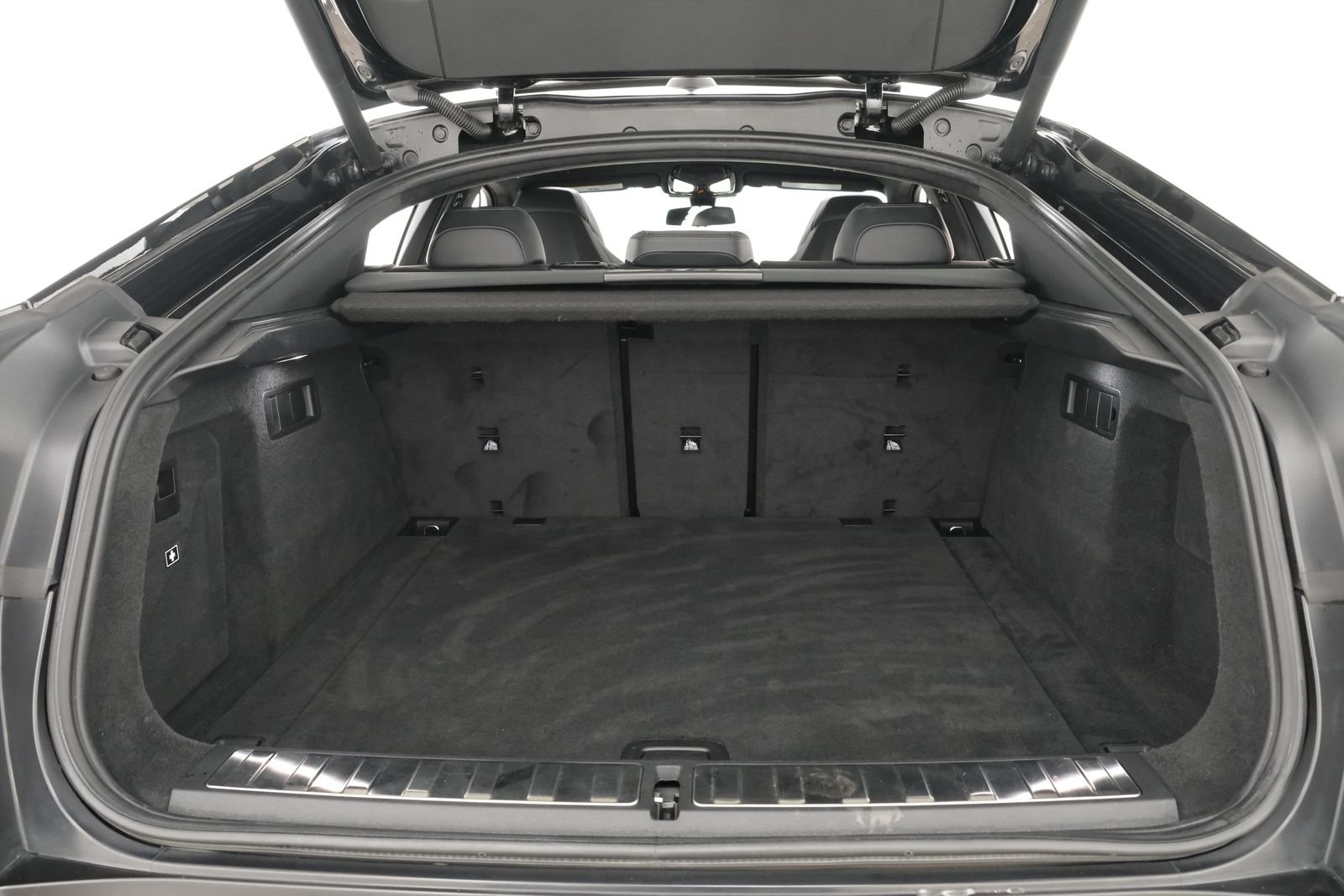 Used 2021 Black Sapphire Metallic BMW Base image 41