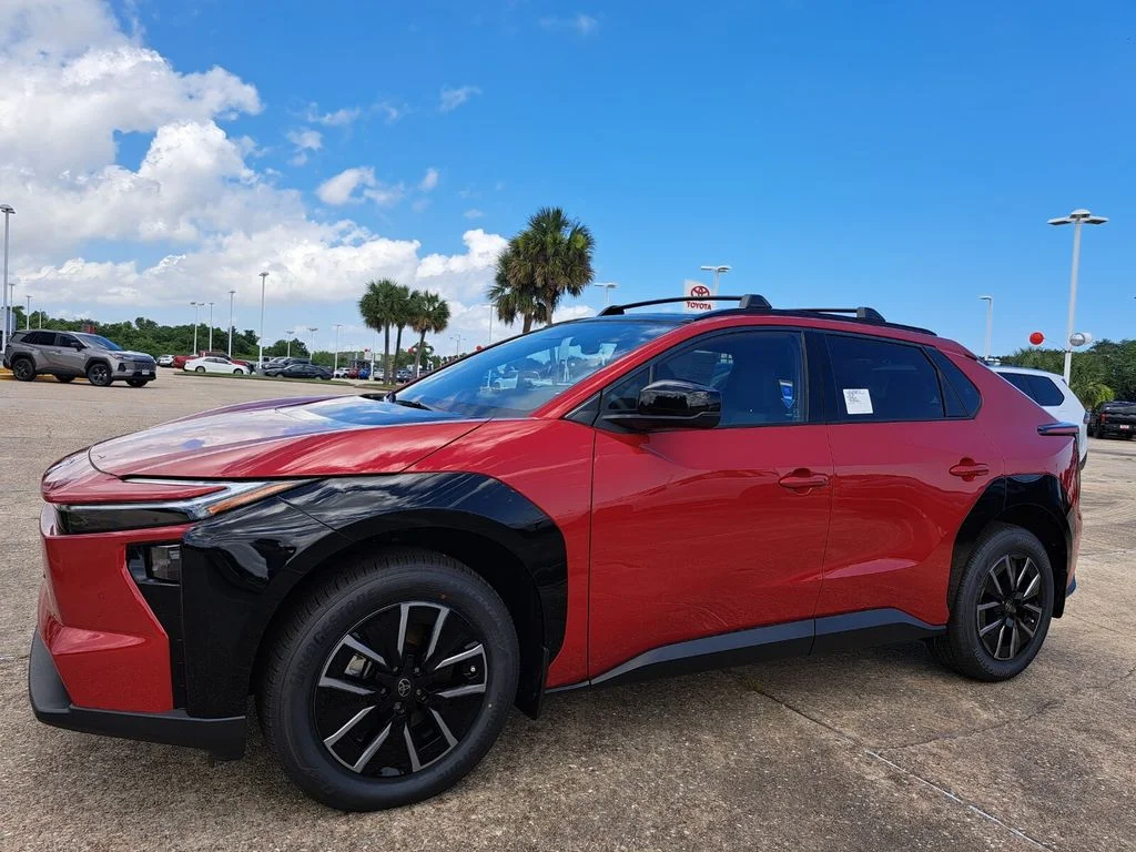 New 2026 Supersonic Red <sup>1</sup> Toyota  XLE image 9