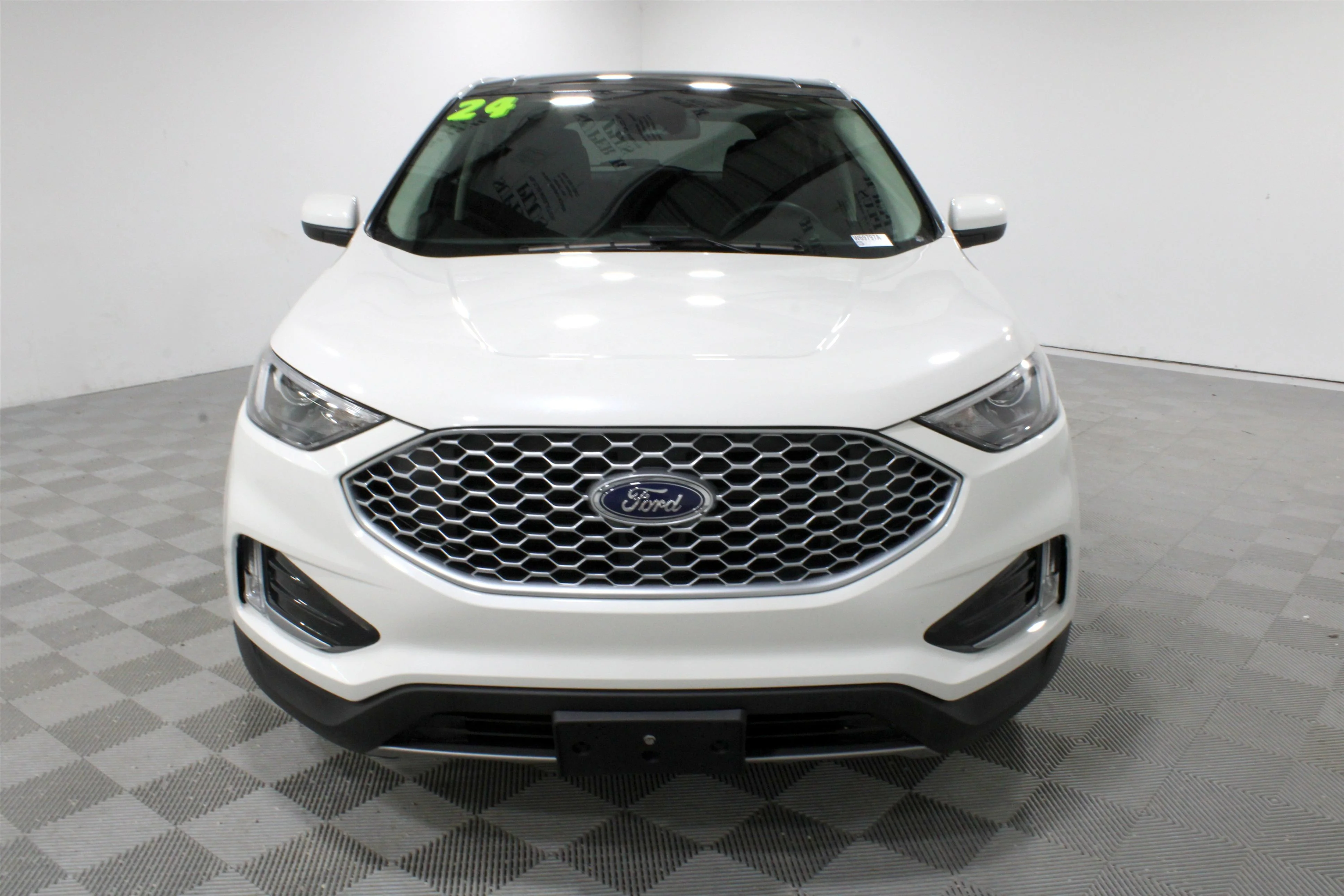 2024 Ford Edge SEL - Photo 32