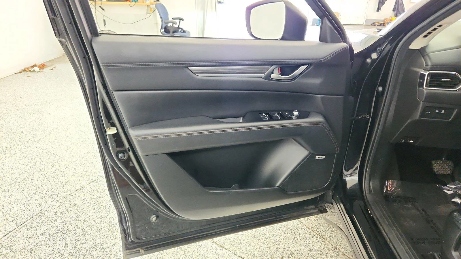 Used 2021 Jet Black Mica Mazda Grand Touring image 25