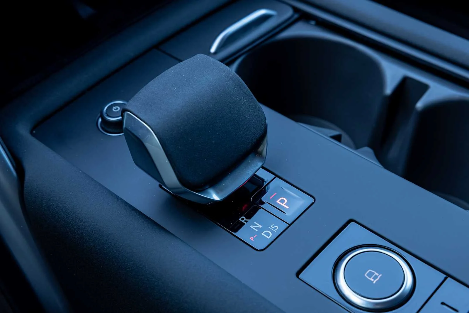 2026 Land Rover Discovery S - Photo 25